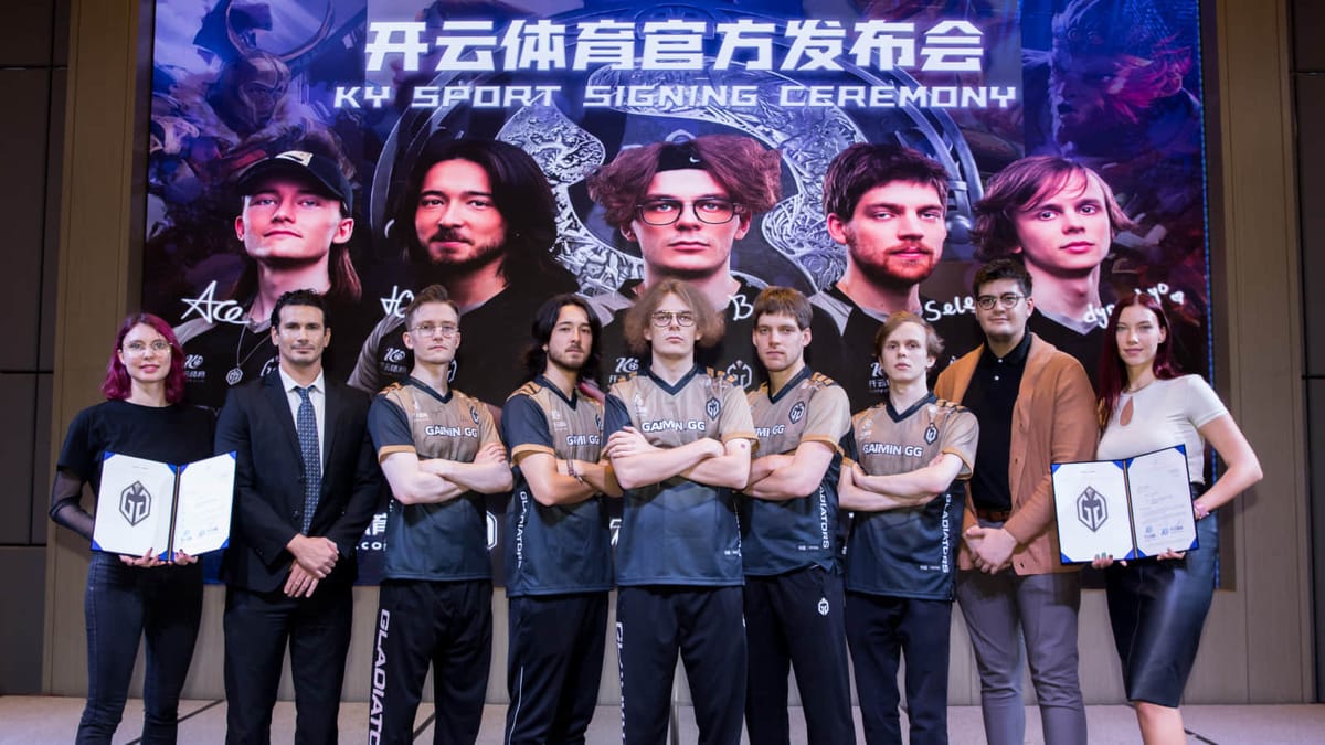 是教练们放