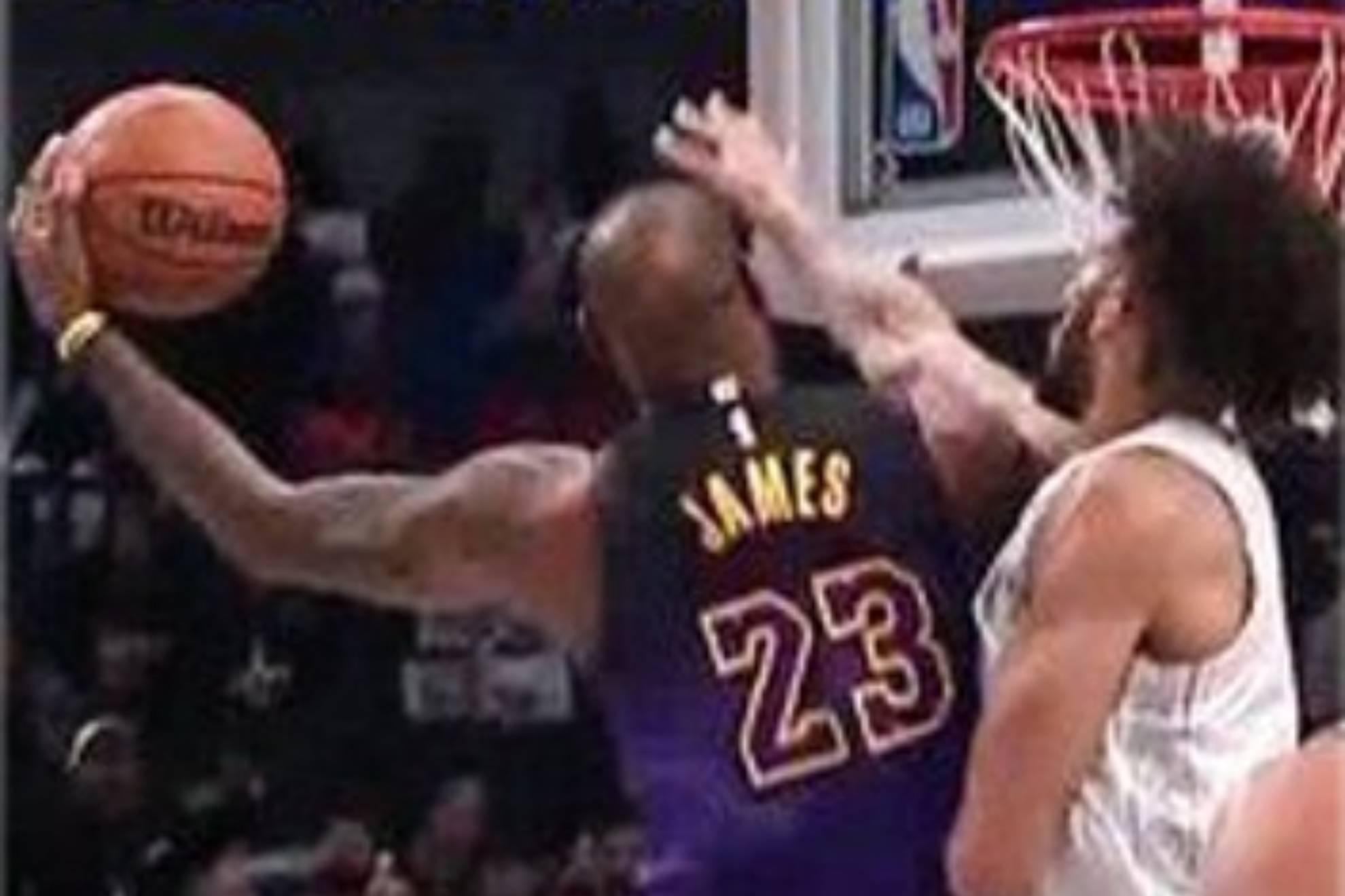 的中场控制 的中场控制